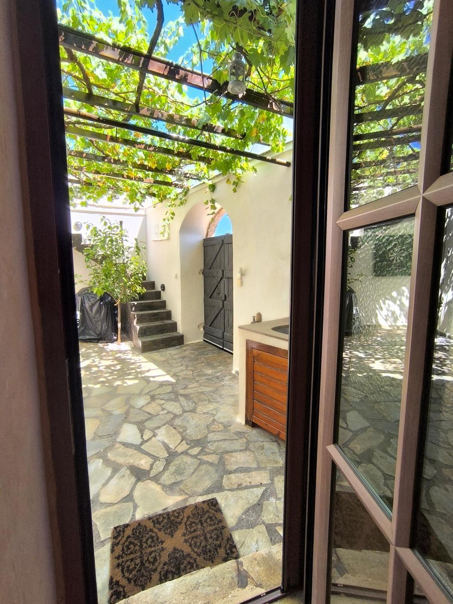 Donquihotel Chalet Karvounades Exterior photo